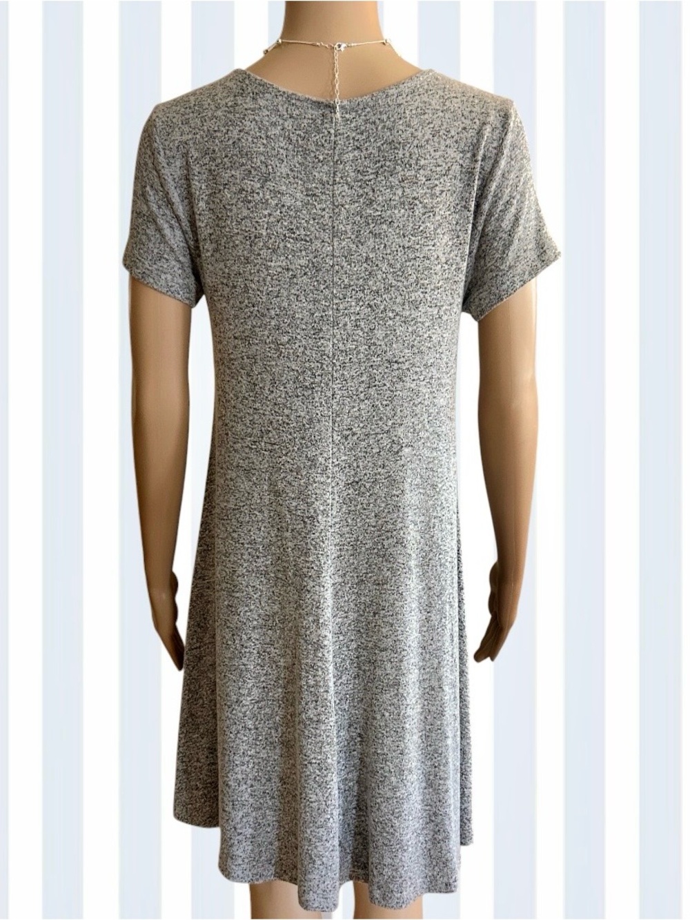 Old Navy Heather Gray Short-Sleeve Swing Dress Sz.M - Picture 2 of 4